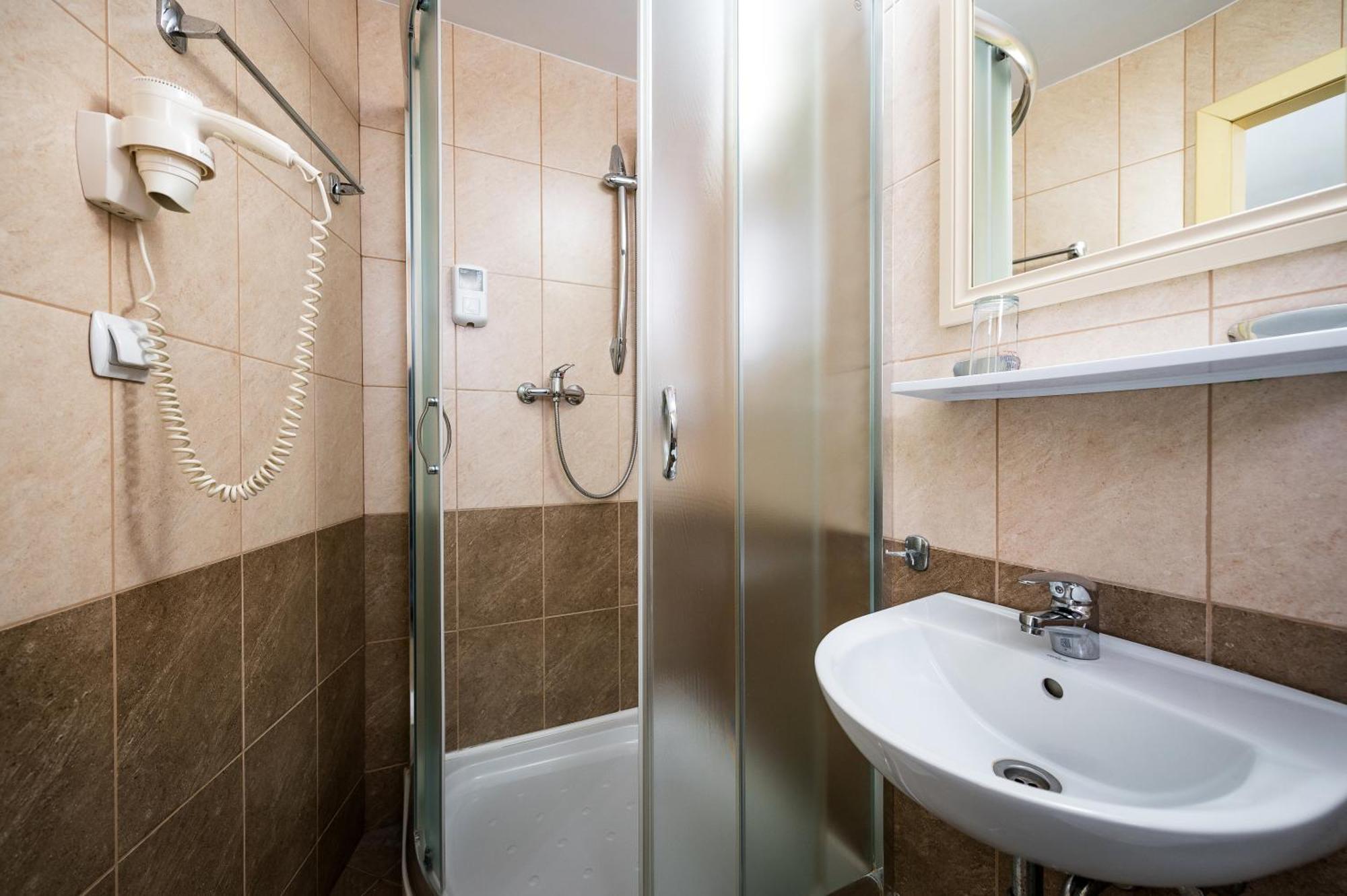 Hotel Sugas Sfântu-Gheorghe Εξωτερικό φωτογραφία