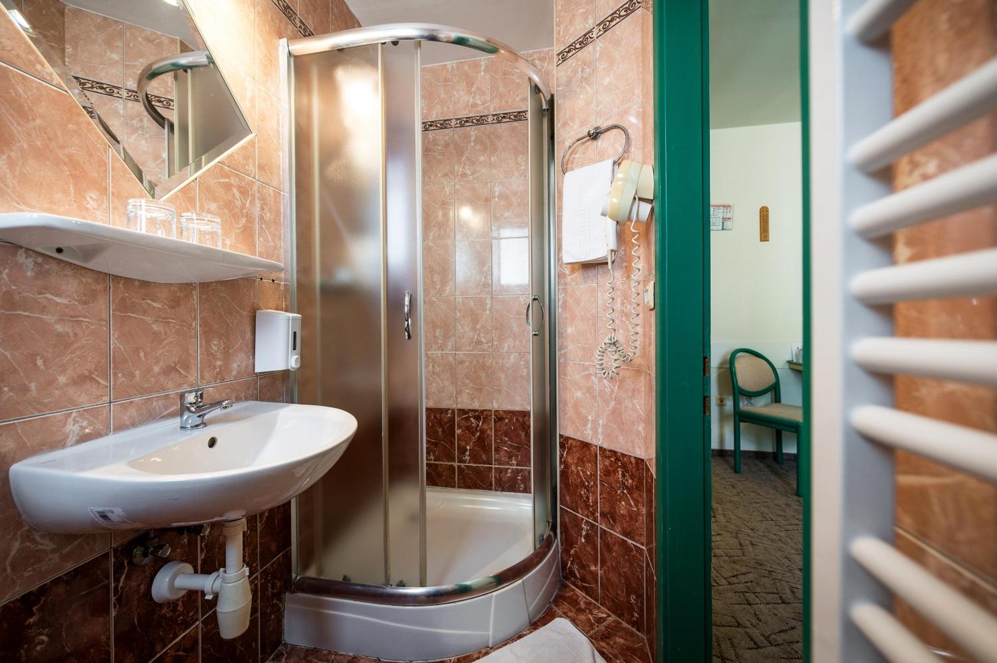 Hotel Sugas Sfântu-Gheorghe Εξωτερικό φωτογραφία