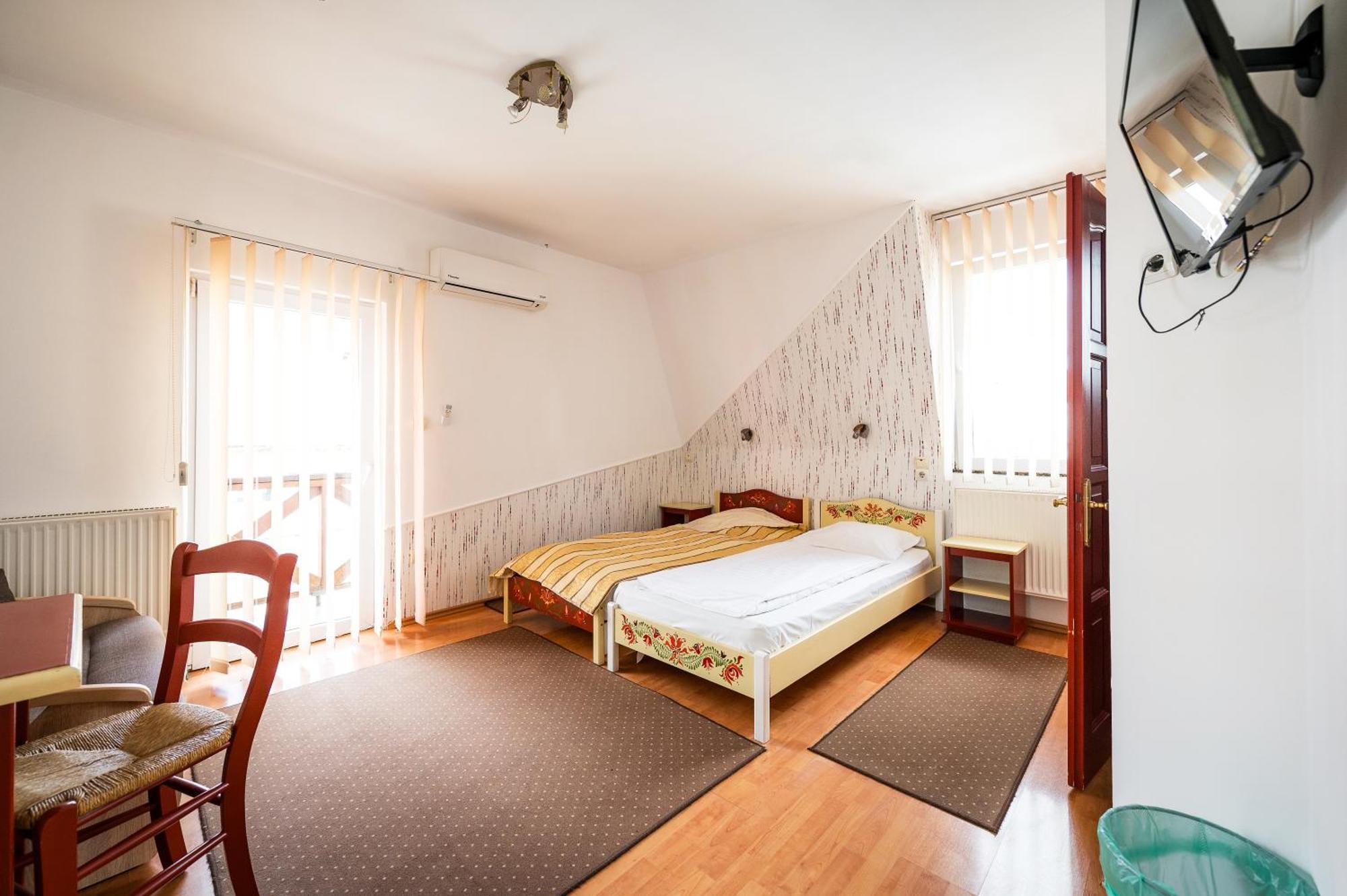 Hotel Sugas Sfântu-Gheorghe Εξωτερικό φωτογραφία