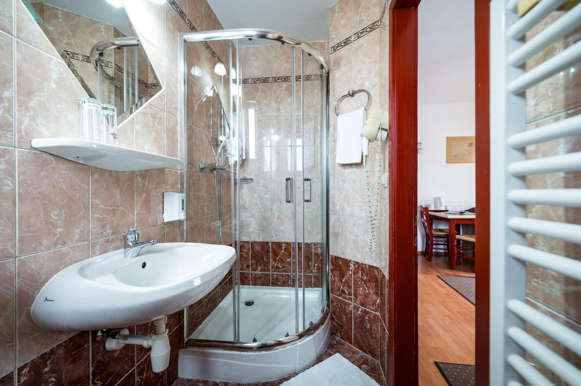 Hotel Sugas Sfântu-Gheorghe Εξωτερικό φωτογραφία