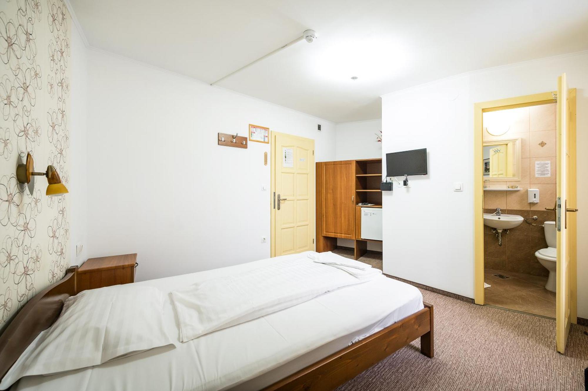 Hotel Sugas Sfântu-Gheorghe Εξωτερικό φωτογραφία
