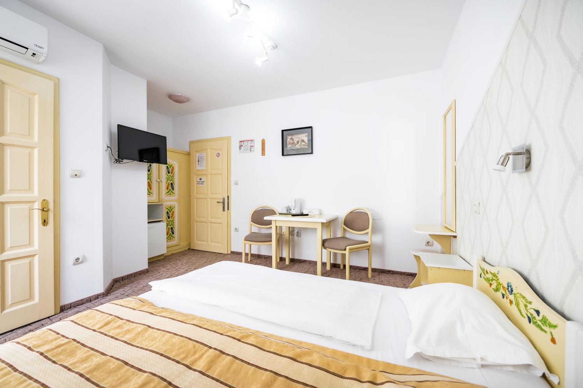 Hotel Sugas Sfântu-Gheorghe Εξωτερικό φωτογραφία