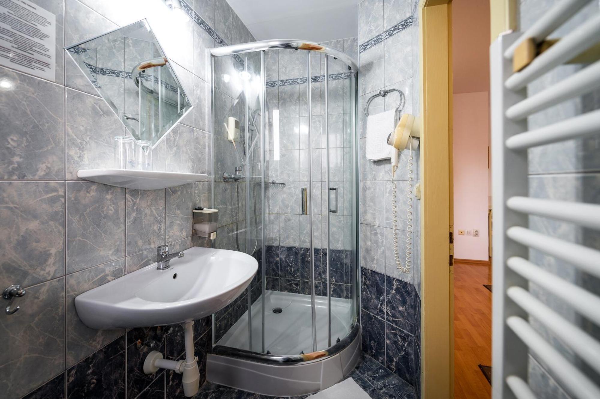 Hotel Sugas Sfântu-Gheorghe Εξωτερικό φωτογραφία