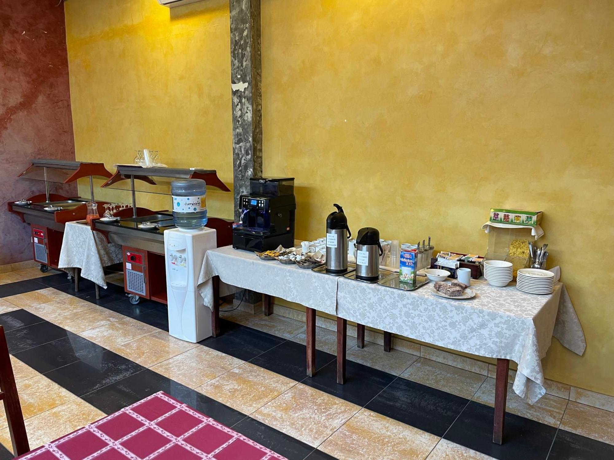 Hotel Sugas Sfântu-Gheorghe Εξωτερικό φωτογραφία